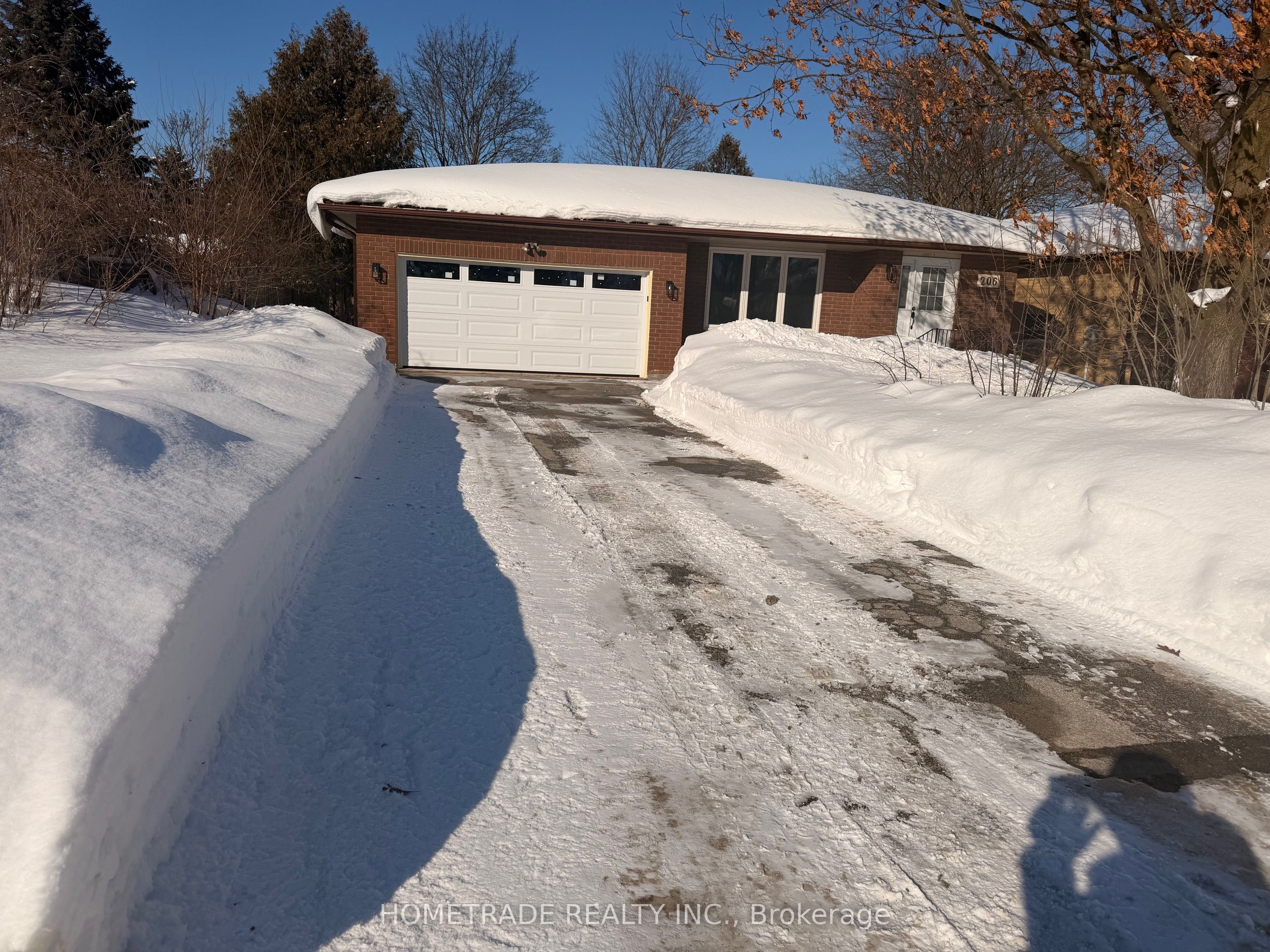 206 Little Avenue, Barrie, ON, L4N 6L1