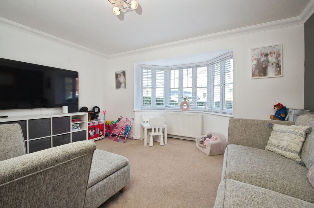 Additional image 3 of 4 bed detached house for saleClos Bronwydd, Ebbw Vale NP23