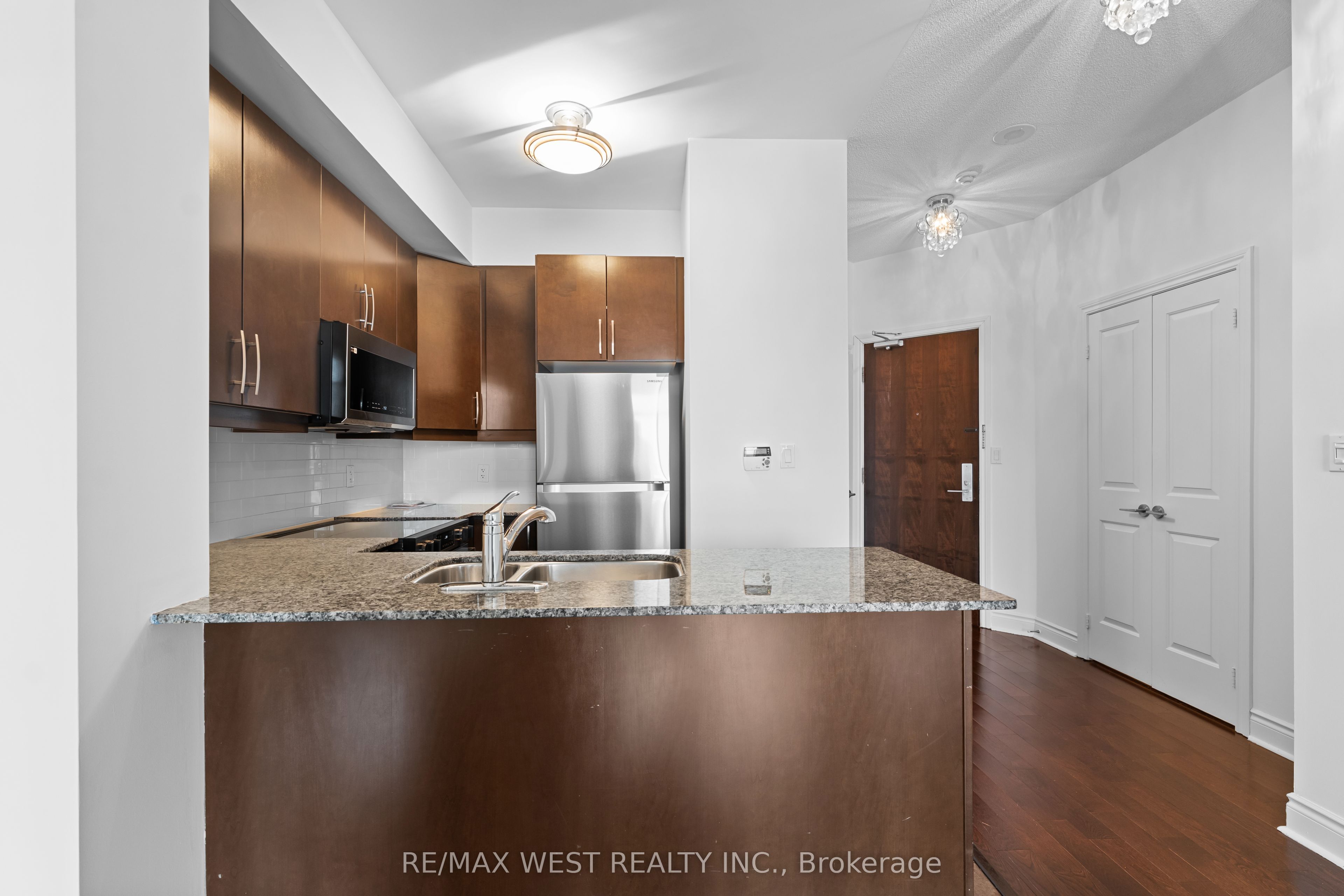 Additional image 6 of 511-25 Earlington Avenue, Toronto, ON, M8X 3A3