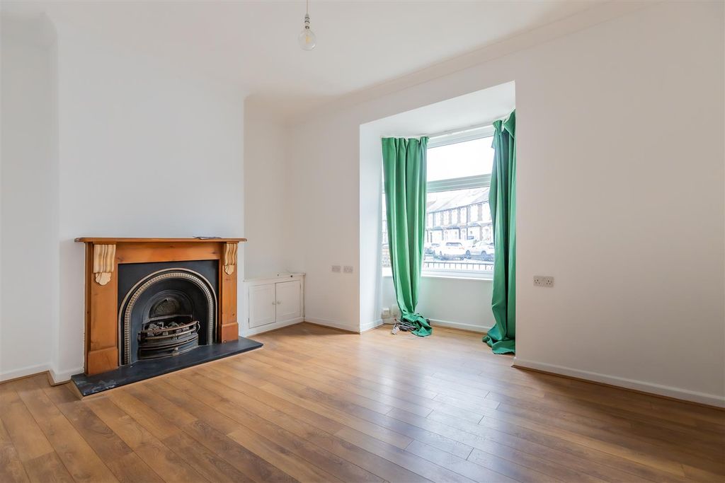 Additional image 2 of 3 bed property for saleWyndham Crescent, Canton, Cardiff CF11