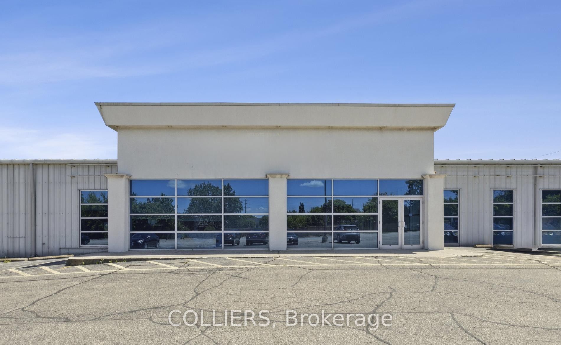 555 Barton Street, Hamilton, ON, L8E 5S1