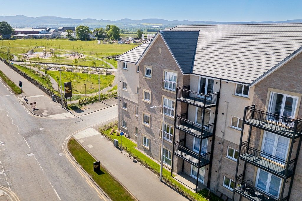 Additional image 2 of 3 bed flat for sale"Maybury Apartment - 3 Bed - Top Floor" at Turnhouse Road, Edinburgh EH12