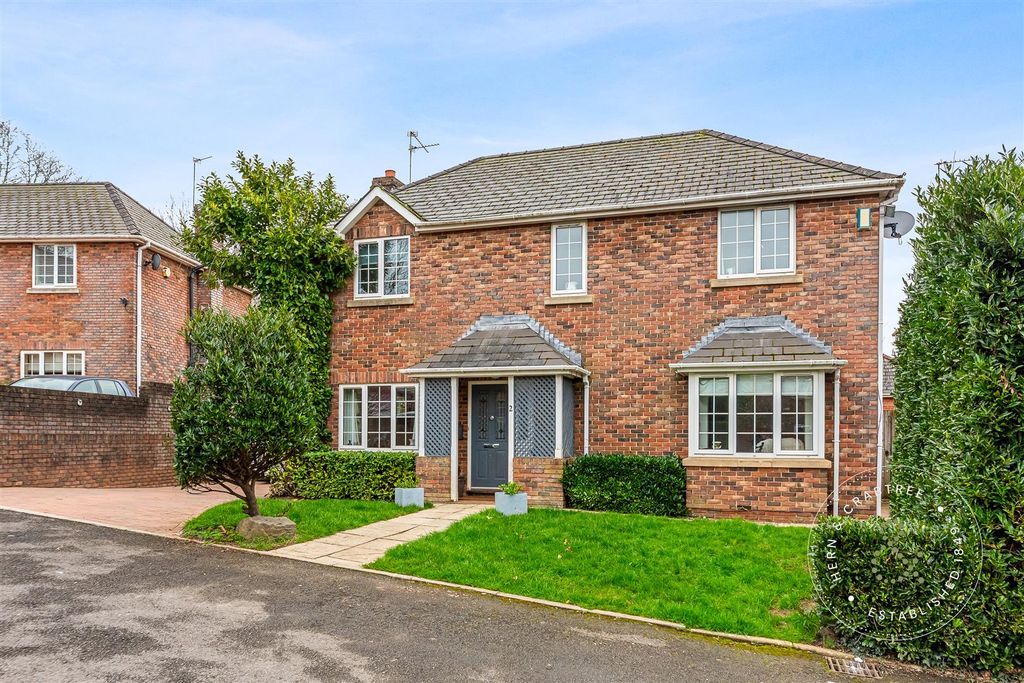 4 bed detached house for salePant Yr Wyn, Cardiff CF23