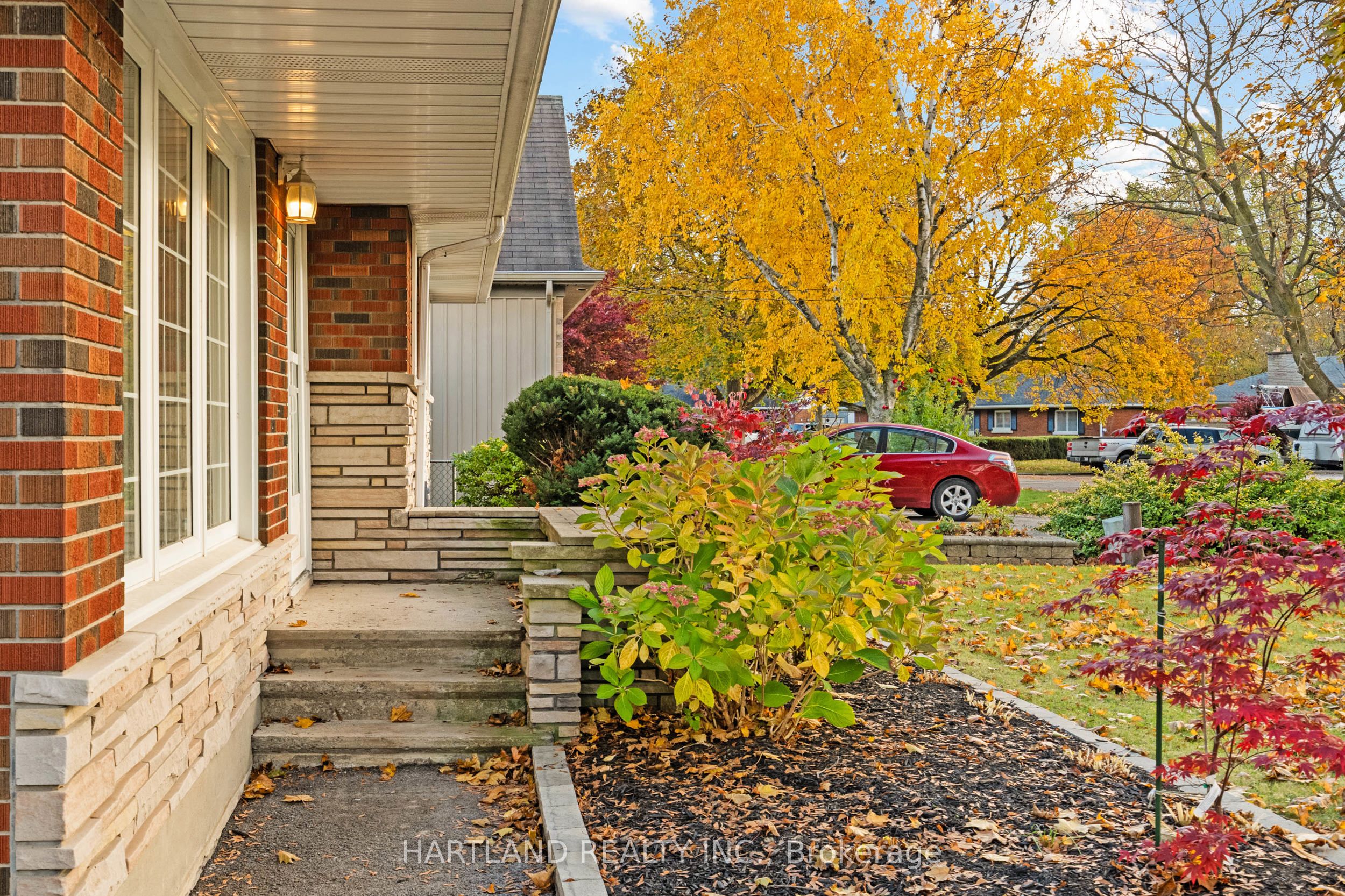 19 Kenworth Drive, St. Catharines, ON, L2M 4S4 photo 3