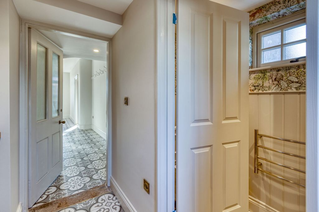 Additional image 14 of 4 bed semi-detached house for saleThe Farmhouse, La Porte, St Saviour JE2