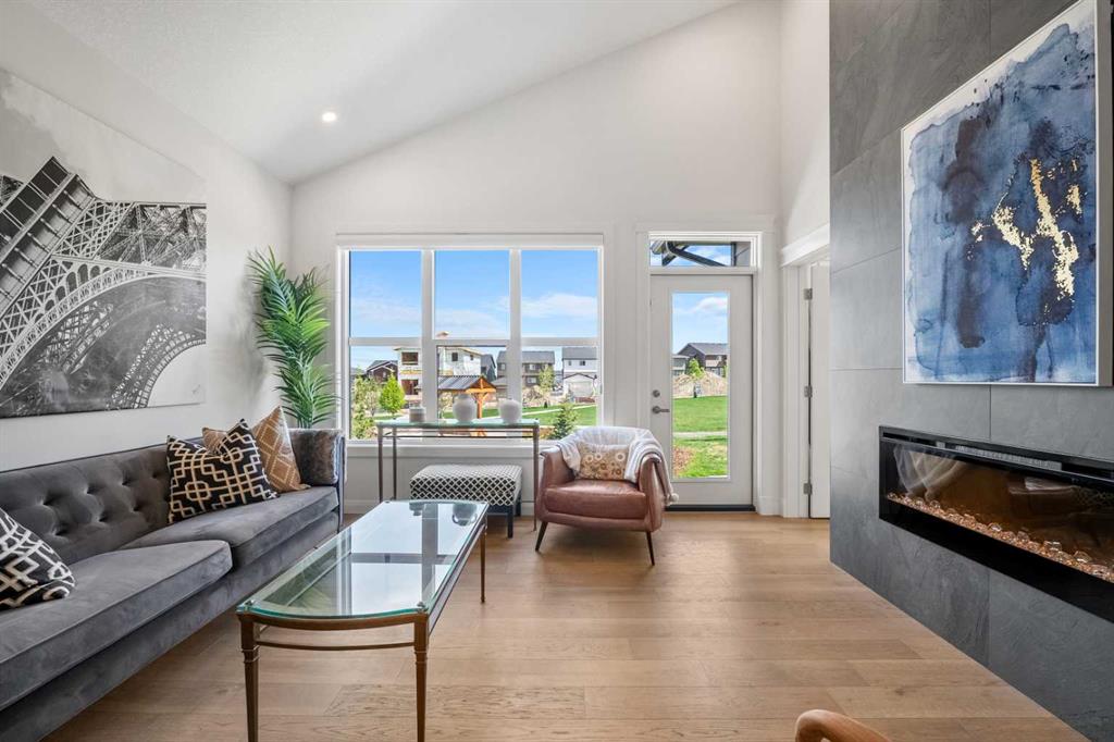 Additional image 2 of 218 Mitchell Heath NW, Calgary, AB, T3R 2G2