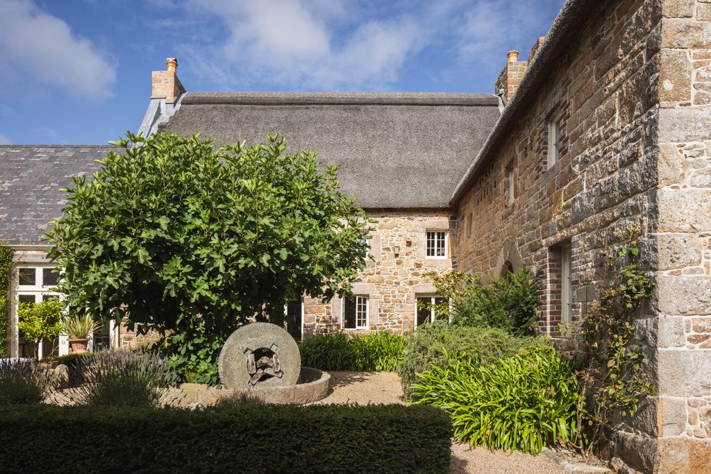 Additional image 7 of 6 bed detached house for saleLes Charrieres Malorey, St. Lawrence, Jersey JE3