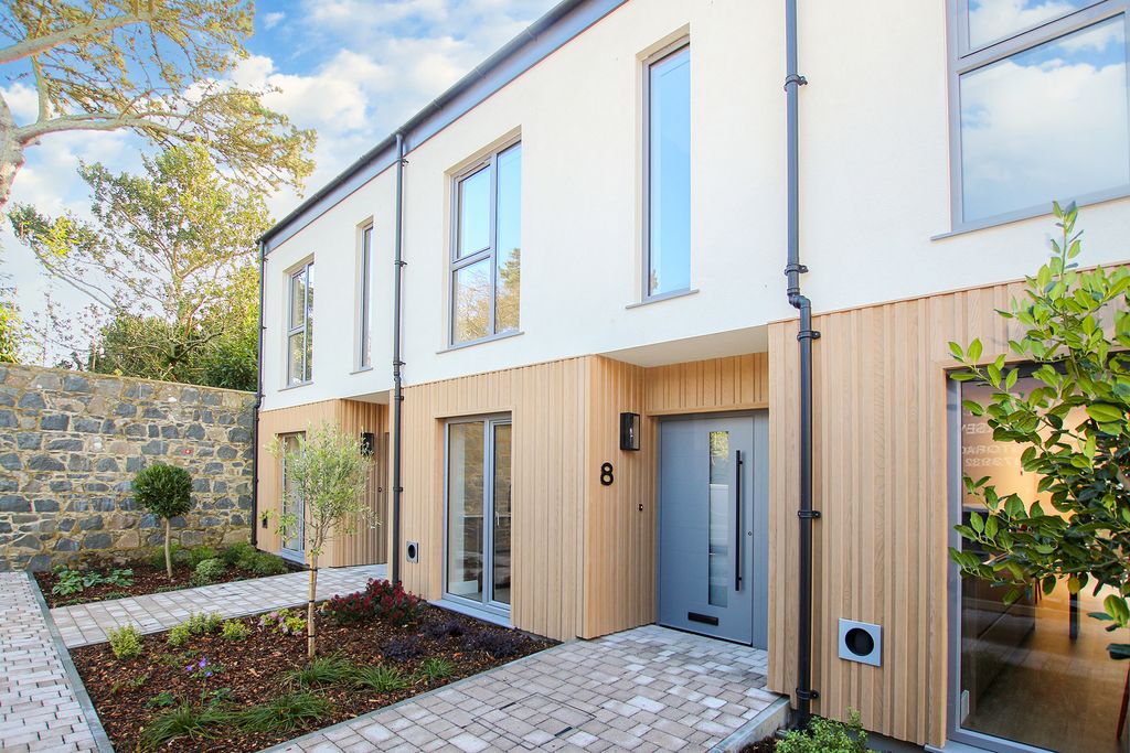 3 bed property to rentLa Grange, St Peter Port, Guernsey GY1