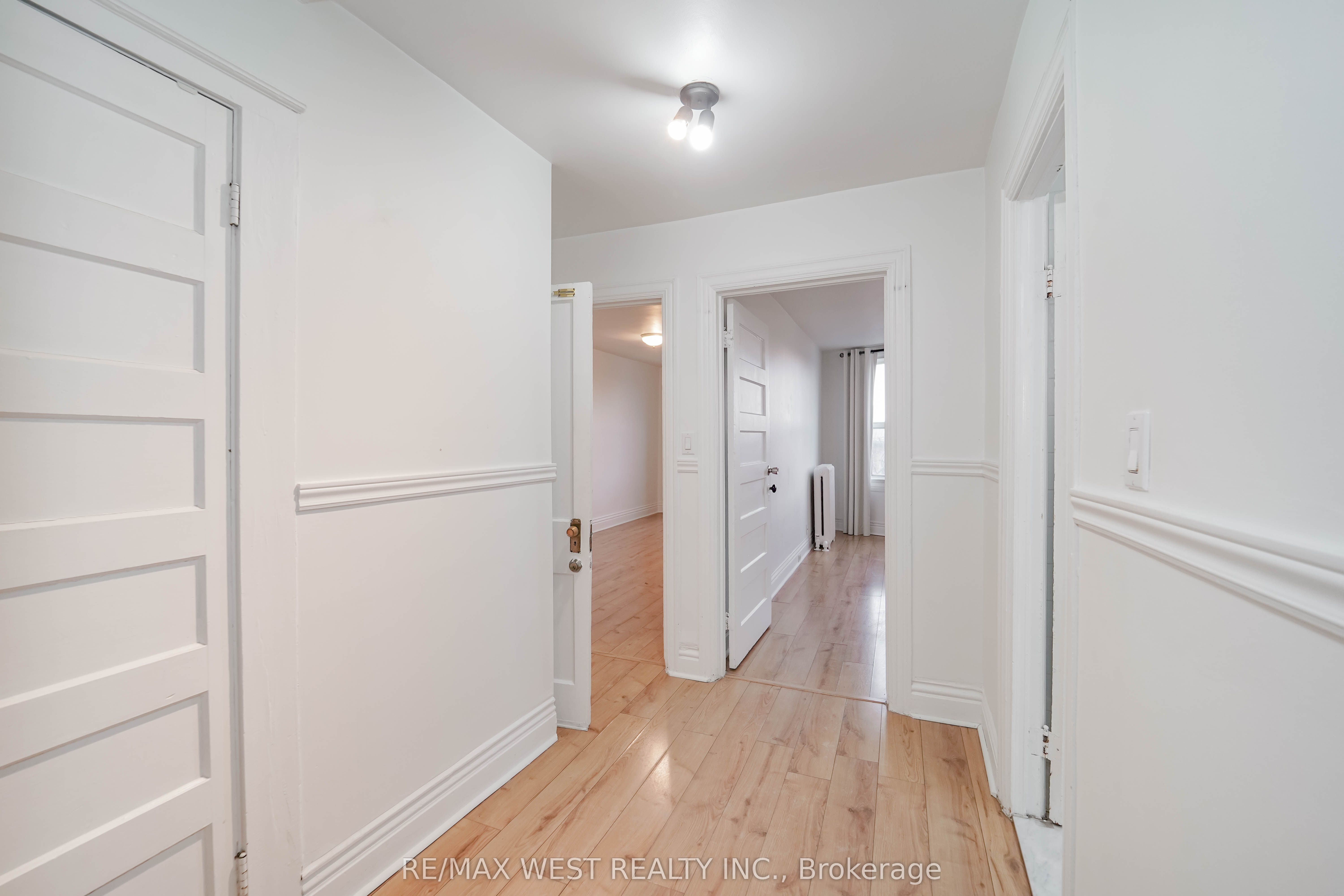 Additional image 6 of 684 College Street, Toronto, ON, M6G 1C1