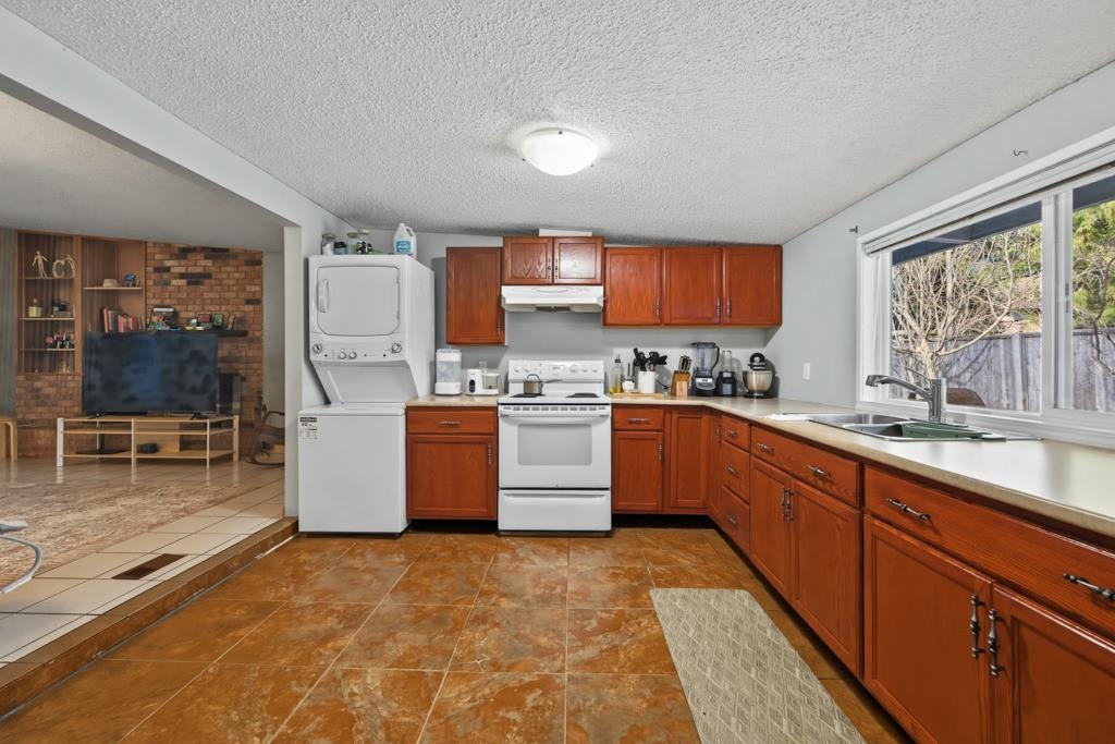 Additional image 5 of 12337 98 Avenue, Surrey, BC, V3V 2K2