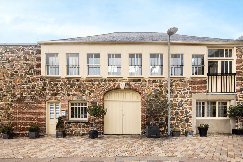 3 bed semi-detached house for saleOxford Road, St Helier, Jersey JE2