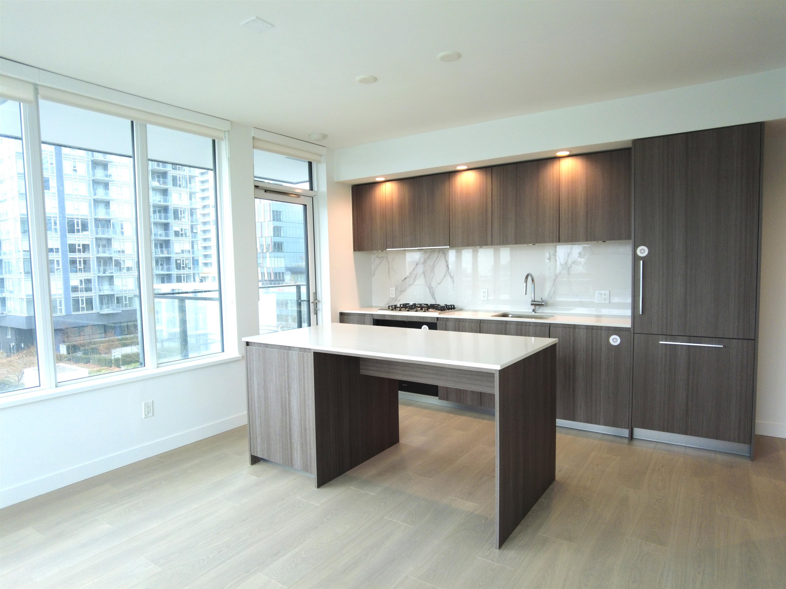 307-6537 Telford Avenue, Burnaby, BC, V5H 0K9