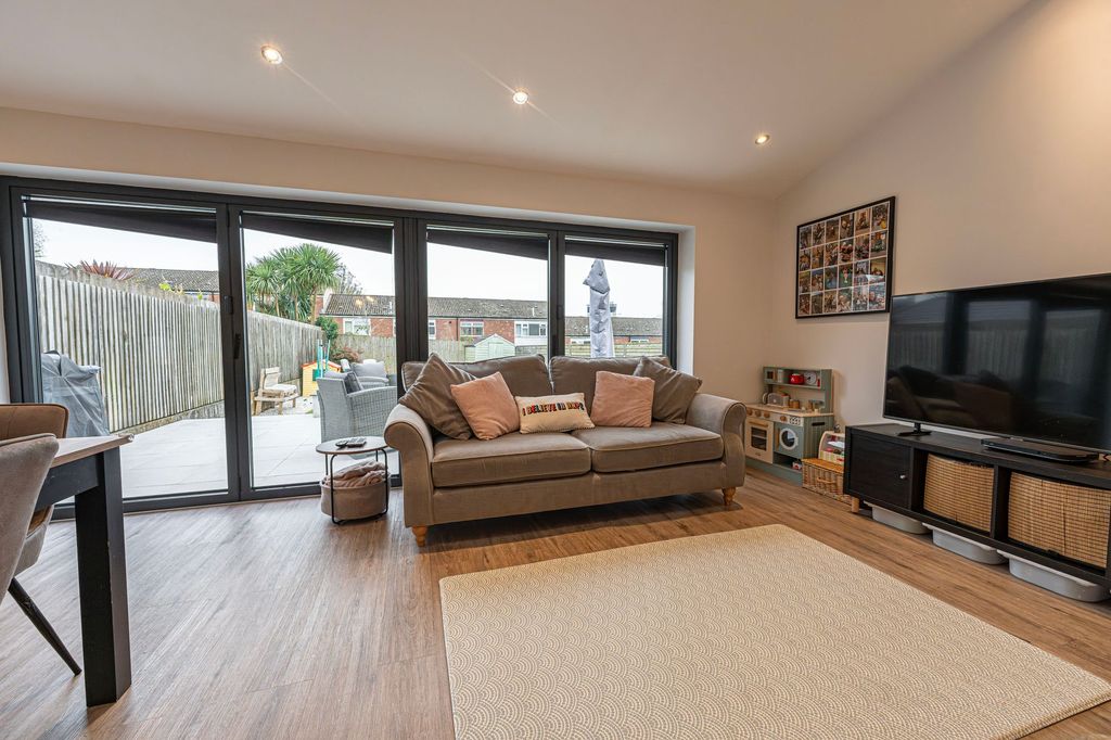 Additional image 3 of 3 bed semi-detached house for saleBurnfort Road, Newport NP20