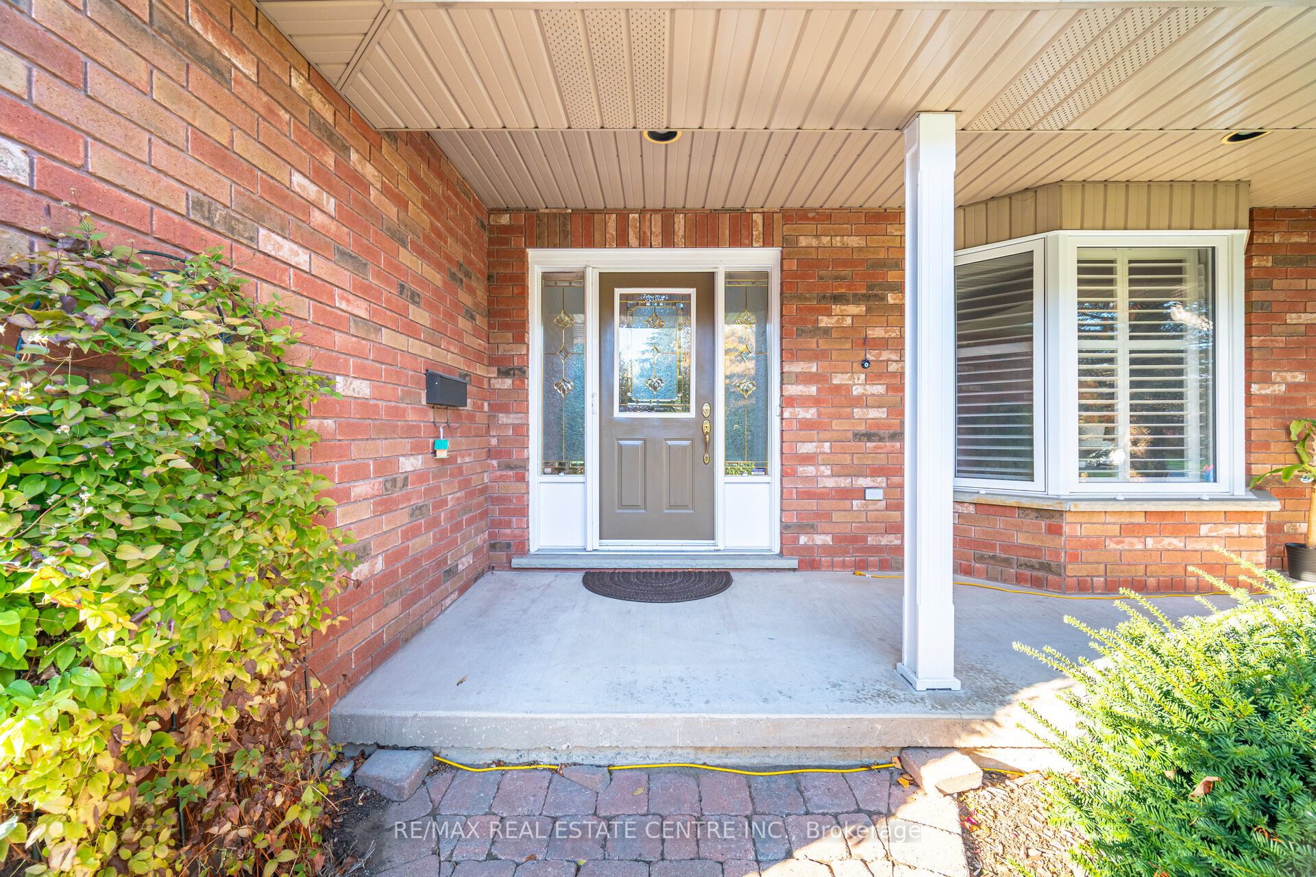 Additional image 3 of 327 Cavendish Drive, Hamilton, ON, L9G 3Z1