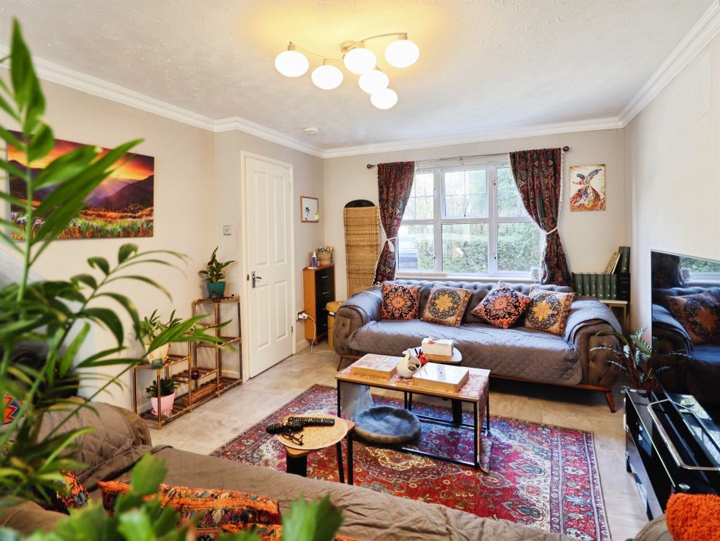 Additional image 8 of 3 bed semi-detached house for saleDe Havilland Road, Cardiff CF24