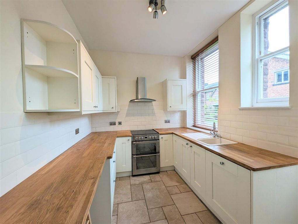 2 bed flat for saleAbbeydore, Hereford HR2 photo 4
