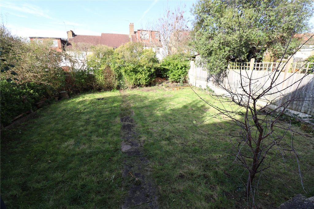 Additional image 5 of 4 bed semi-detached house for saleThe Grove, Kingsbury, London NW9