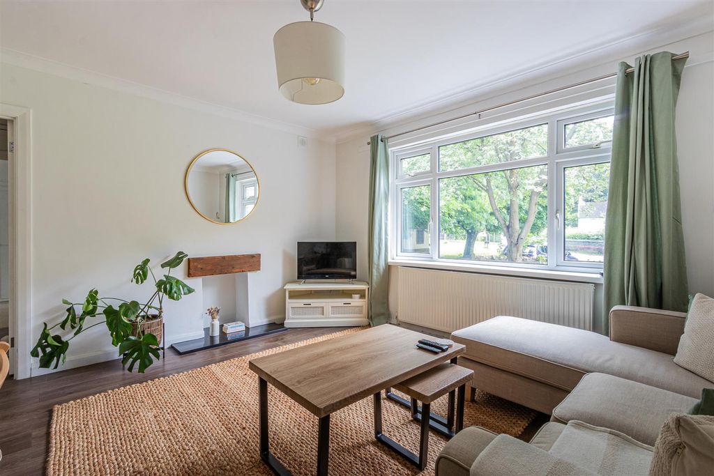 Additional image 4 of 2 bed flat for saleCastle Hill, St. Fagans, Cardiff CF5