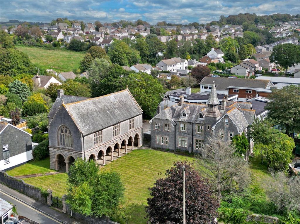 10 bed detached house for salePlympton, Plymouth PL7