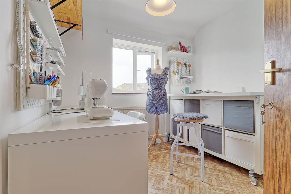 Additional image 17 of 4 bed semi-detached house for saleIzaak Walton Way, Cambridge CB4
