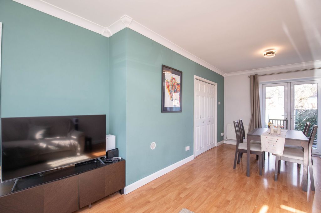 Additional image 5 of 3 bed semi-detached house for saleChard Avenue, Llanrumney CF3