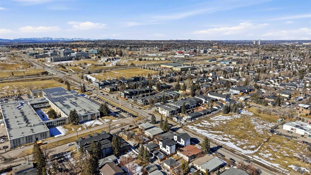 Additional image 6 of 2143 50 Avenue SW, Calgary, AB, T2T 2W5