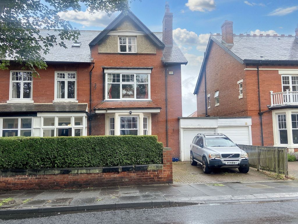 7 bed semi-detached house for saleHolywell Avenue, Monkseaton, Whitley Bay NE26