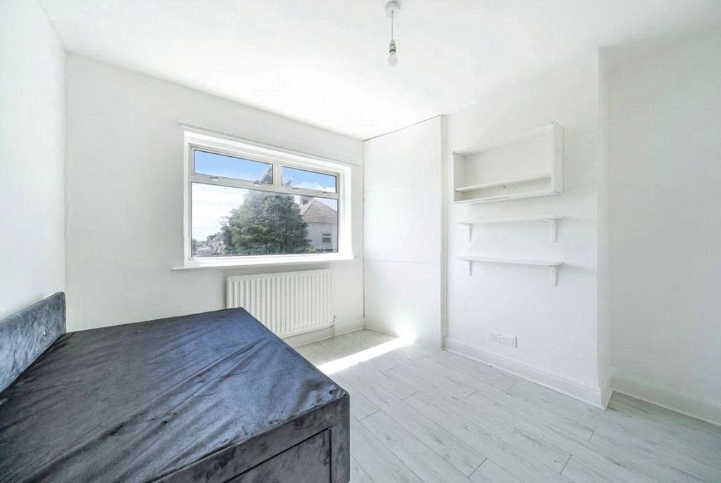 Additional image 10 of 4 bed semi-detached house for saleWakemans Hill Avenue, London NW9