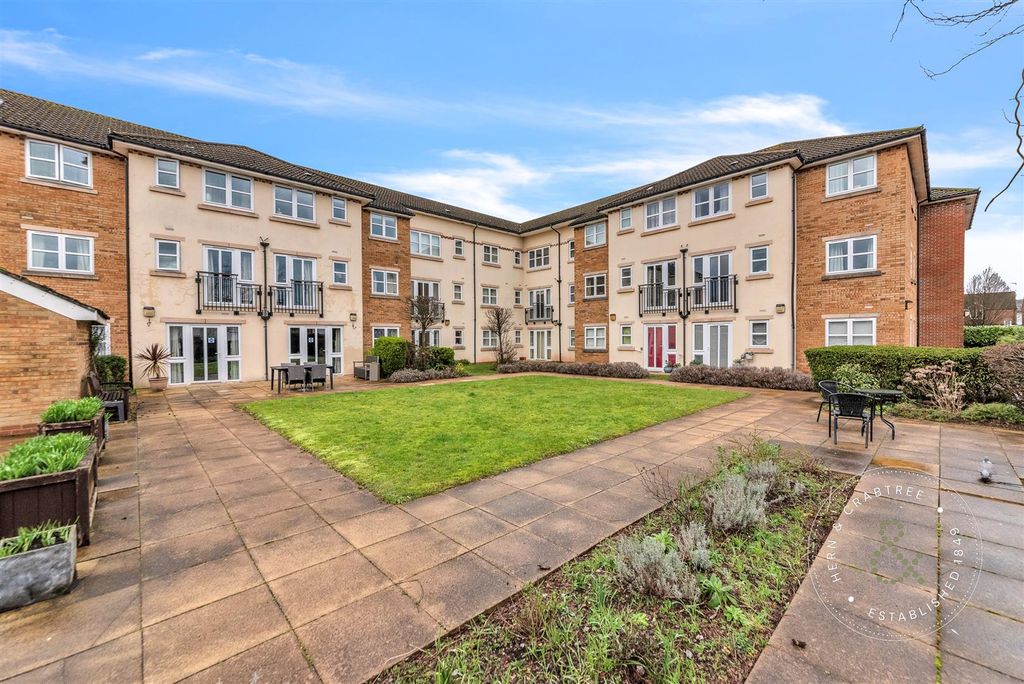 1 bed flat for saleBirch Court, Latteys Close, Cardiff CF14