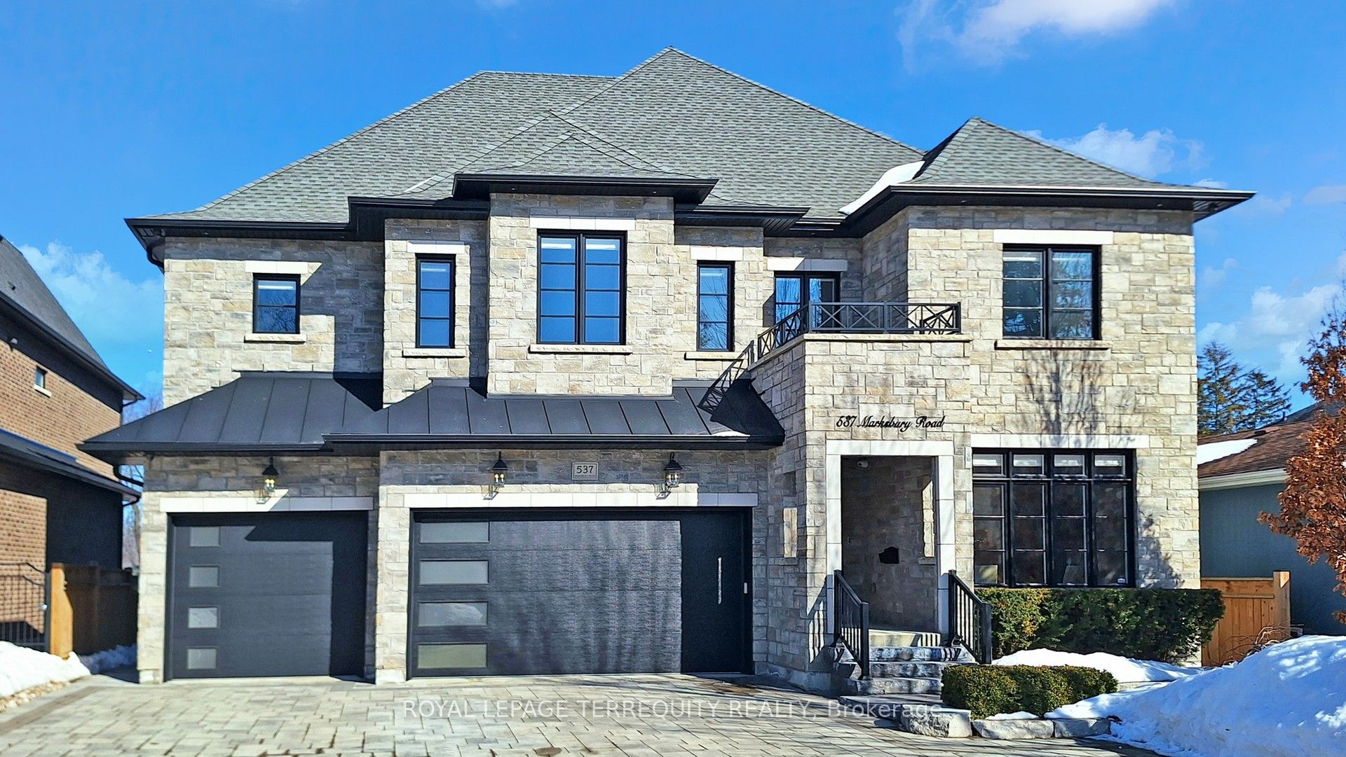 537 Marksbury Road, Pickering, ON, L1W 2S7 photo 2