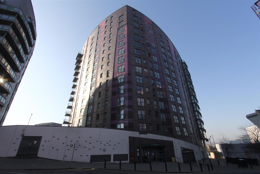 1 bed flat for saleEcho Central One, Cross Green Lane LS9