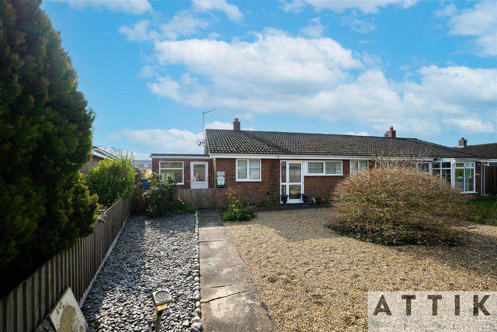 2 bed semi-detached bungalow for saleSt. Michaels Way, Wenhaston IP19