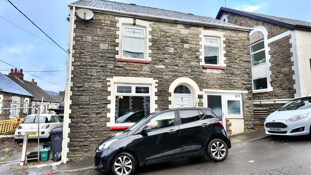 4 bed detached house for saleHill Street, Abertillery NP13
