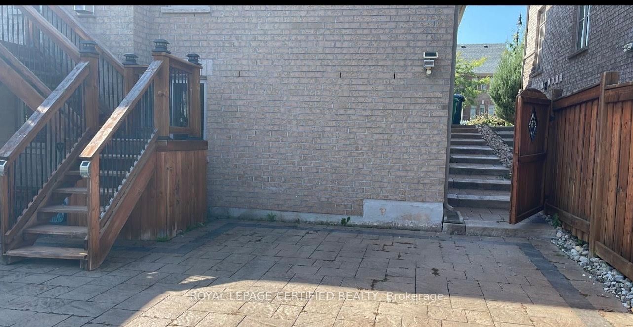 Additional image 2 of 17 Fallowfield Road, Brampton, ON, L6X 0W1