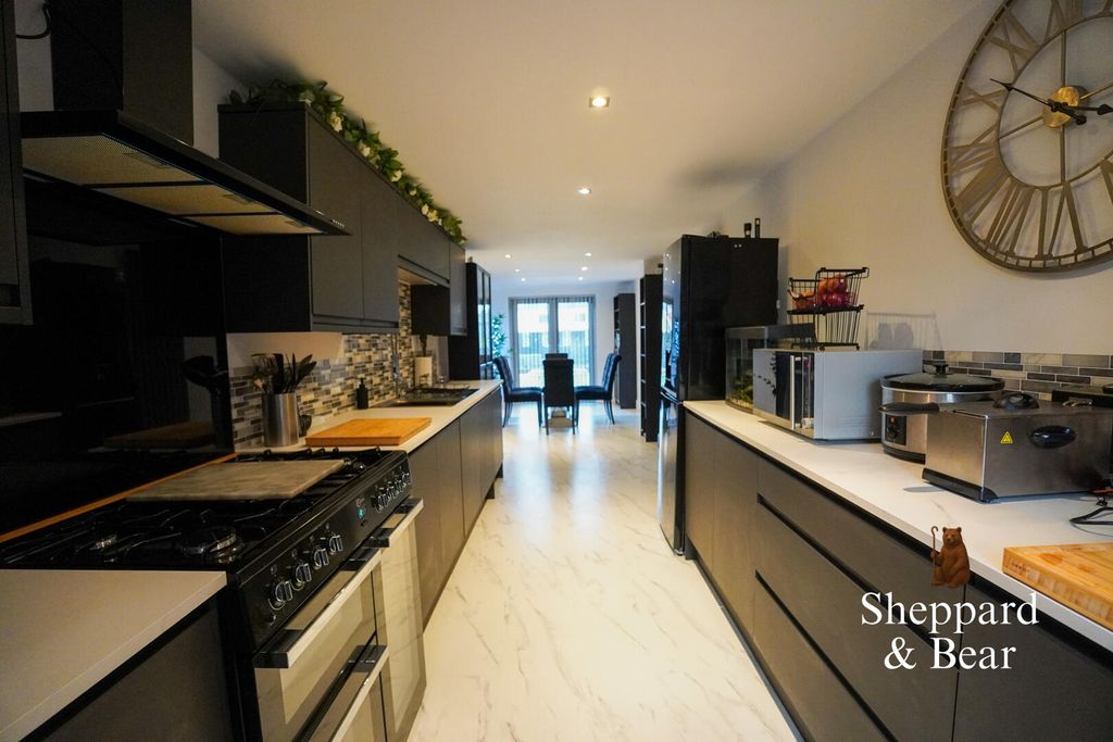 Additional image 6 of 4 bed semi-detached house for saleWhitehall Parade, Rumney, Cardiff CF3
