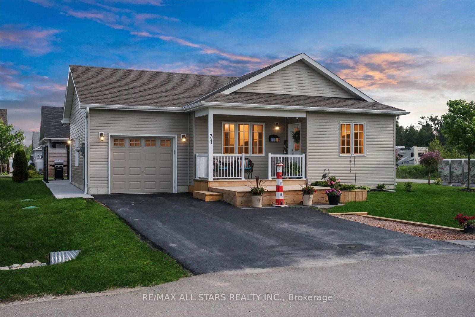 31 Reynolds Drive, Ramara, ON, L3V 8K1