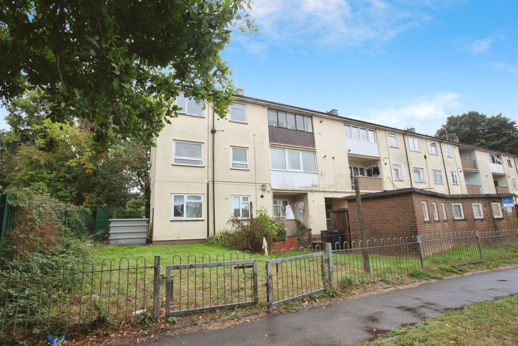 2 bed flat for saleSickert Close, Newport NP19