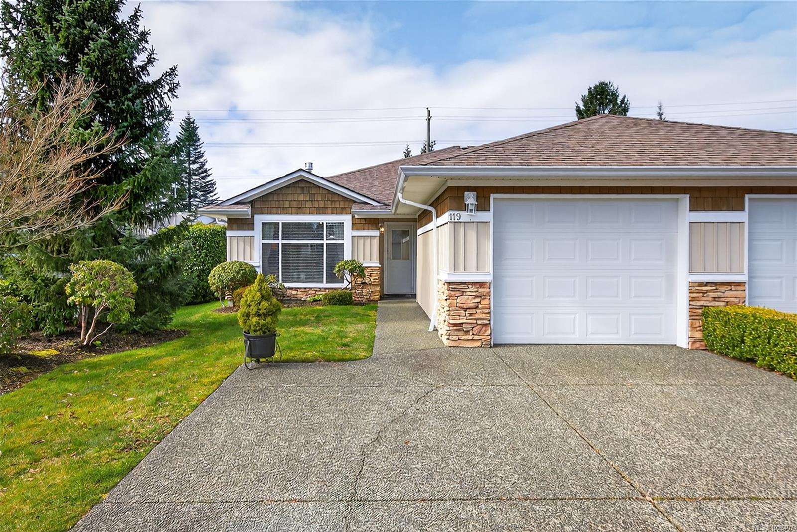 119-2077 St. Andrews Way, Courtenay, BC, V9N 9V5
