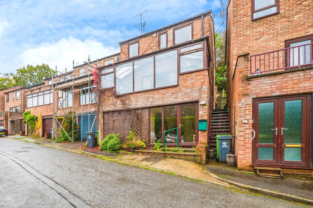 4 bed detached house for saleRiver View Court, Cardiff CF5