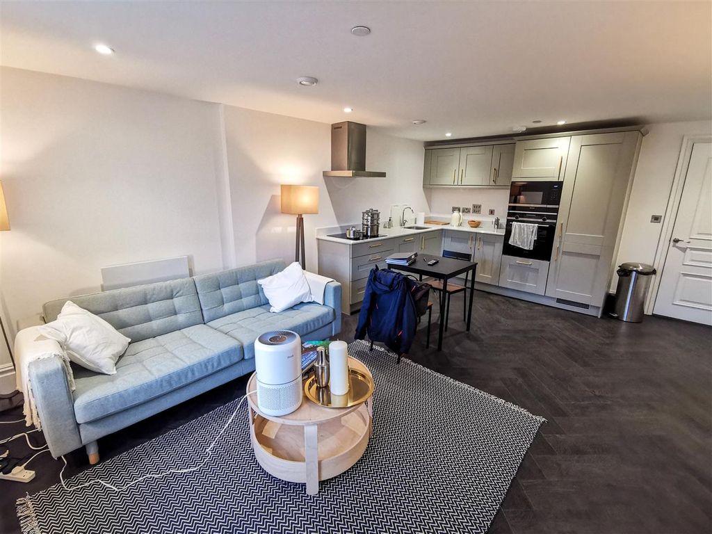 Additional image 2 of 1 bed flat for saleLlys Sophia, Cathedral Road, Pontcanna CF11