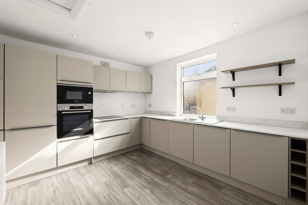 Additional image 2 of 3 bed property for saleLlandaff Road, Cardiff CF11
