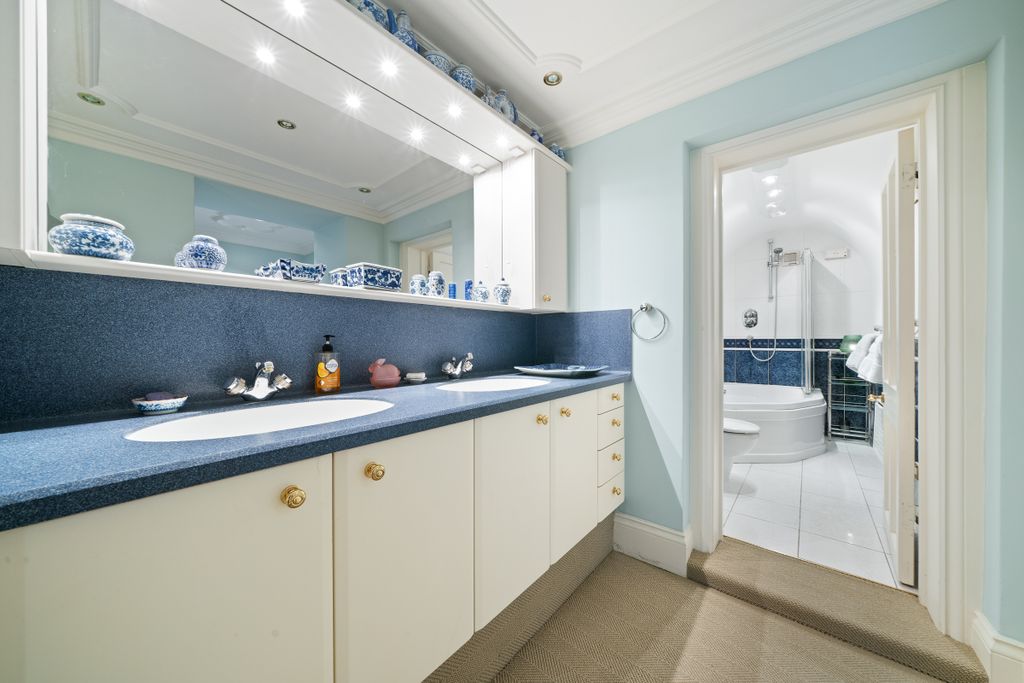 Additional image 16 of 3 bed flat for saleSherbourne House, Sherborne, The Cotswolds GL54