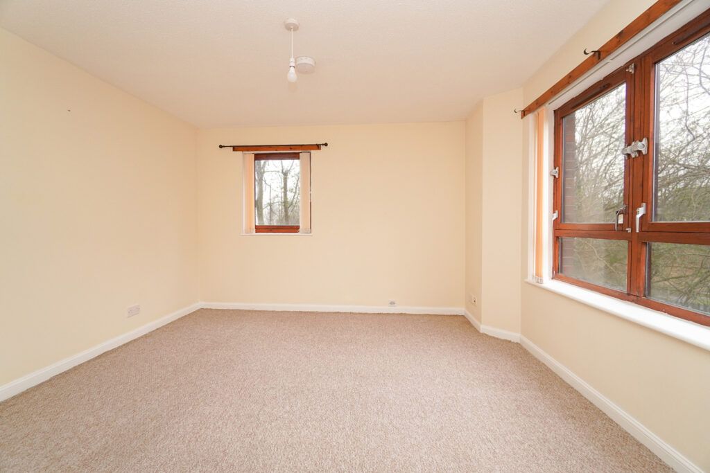 Additional image 3 of 2 bed flat for saleFairways View, Hardgate G81