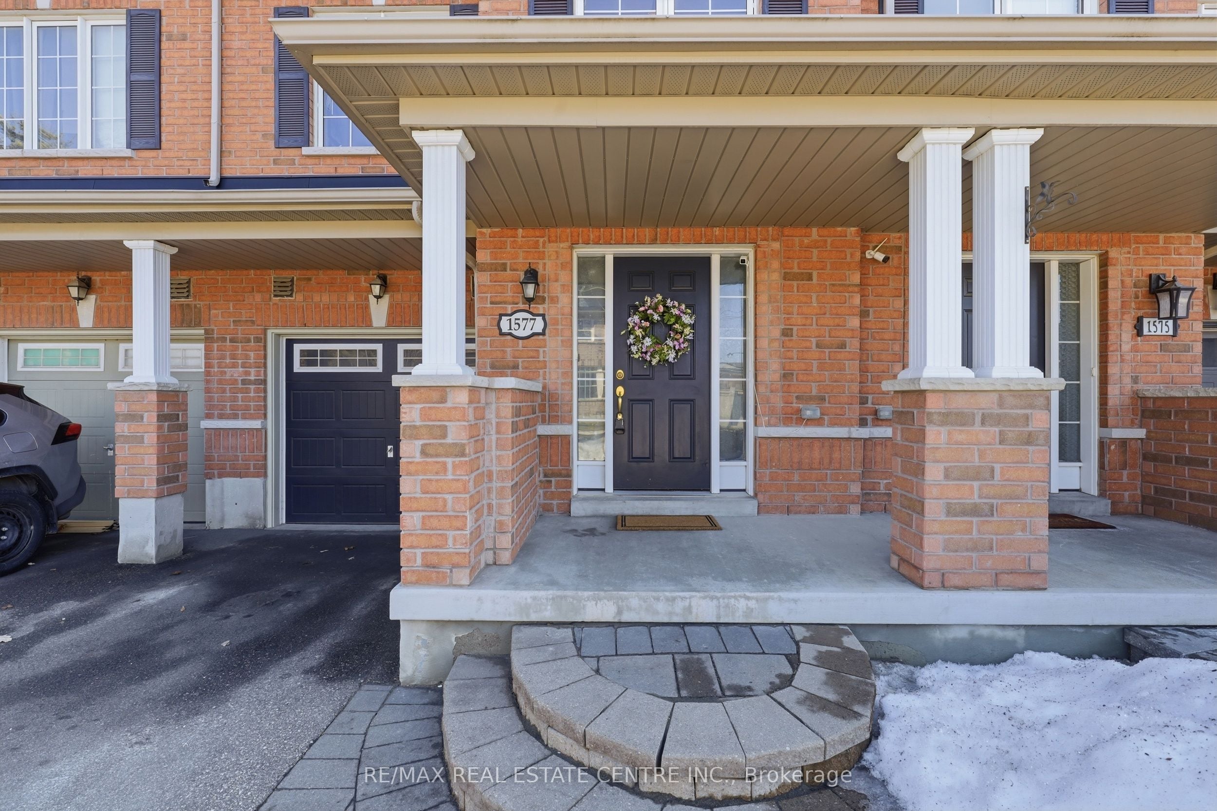 1577 Bruny Avenue, Pickering, ON, L1X 0C5 photo 2