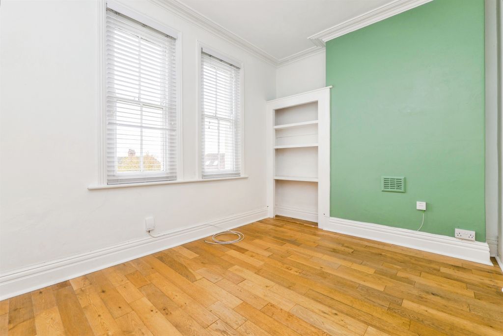 Additional image 8 of 3 bed flat for salePen-Y-Lan Road, Penylan, Cardiff CF23