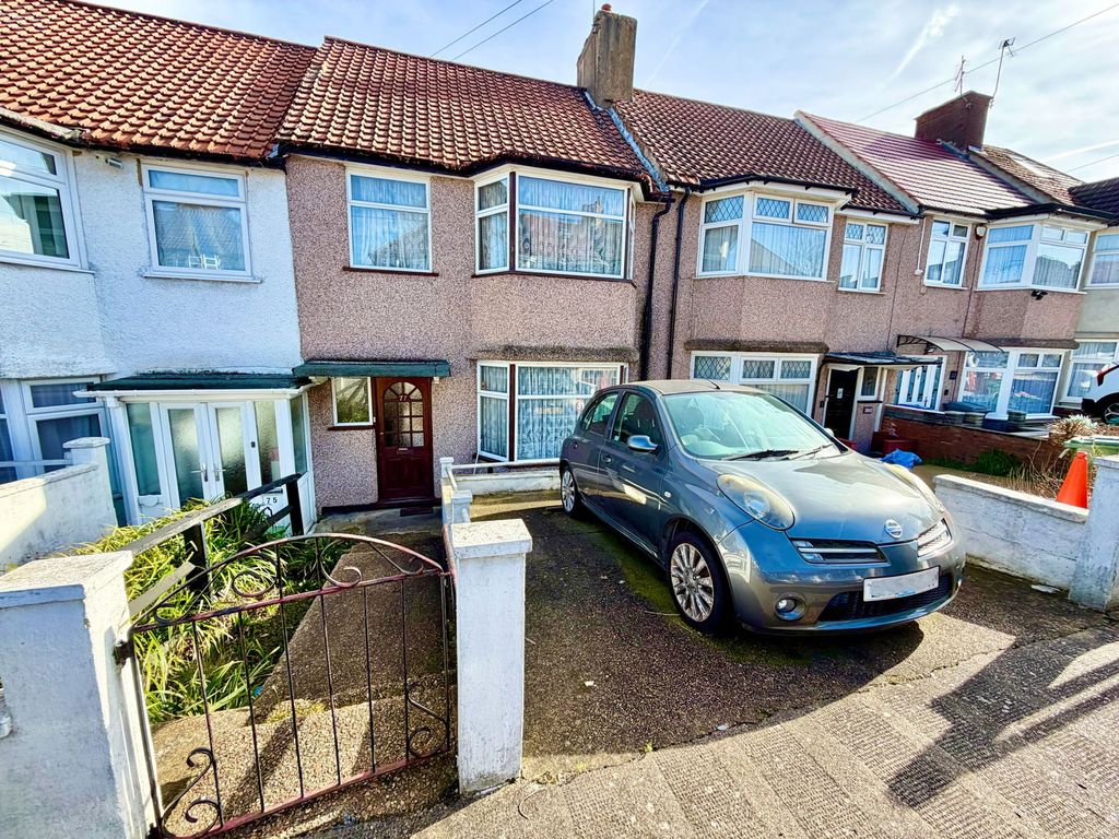 Additional image 3 of 3 bed terraced house for saleThe Ridgeway, Kingsbury, London NW9
