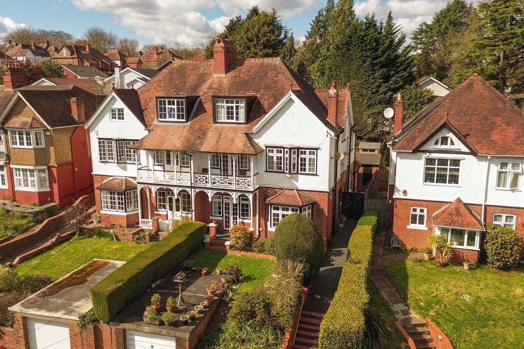 6 bed semi-detached house for saleOakfield Road, Newport NP20