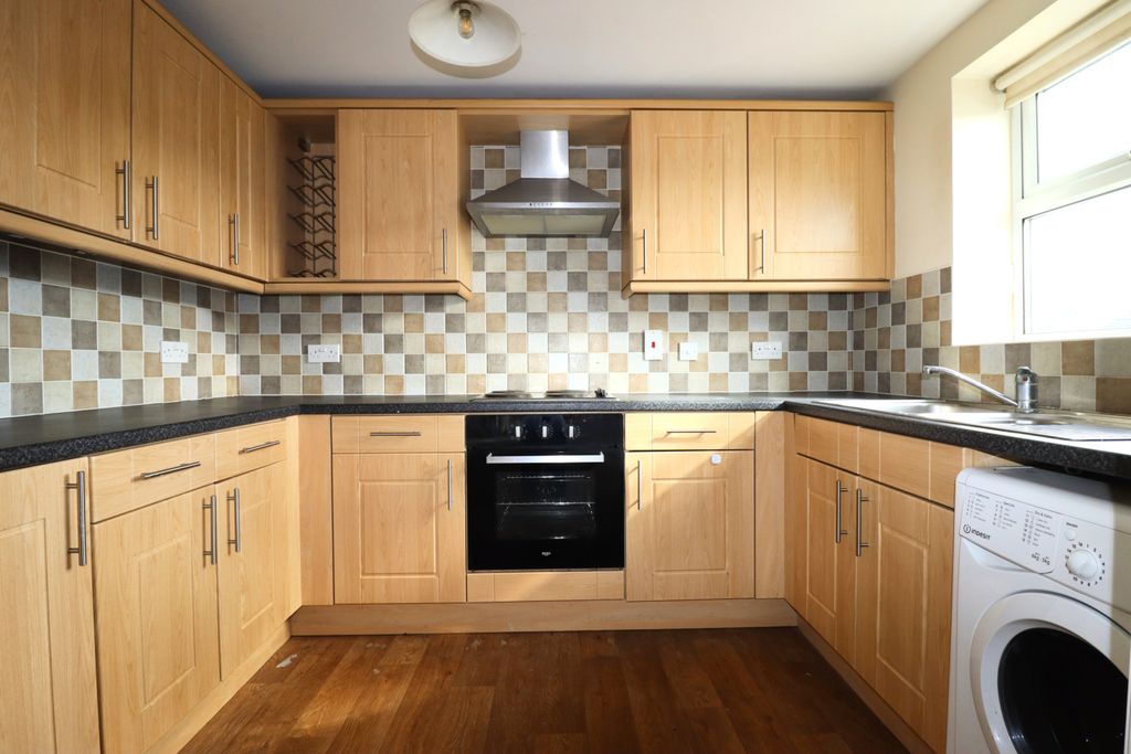 2 bed flat to rentWillow Tree Close, Lincoln LN5 photo 5