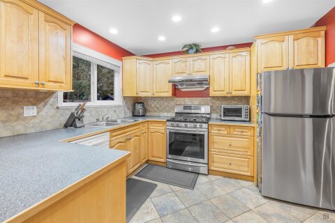 Additional image 2 of 13277 64a Avenue, Surrey, BC, V3W 7H9