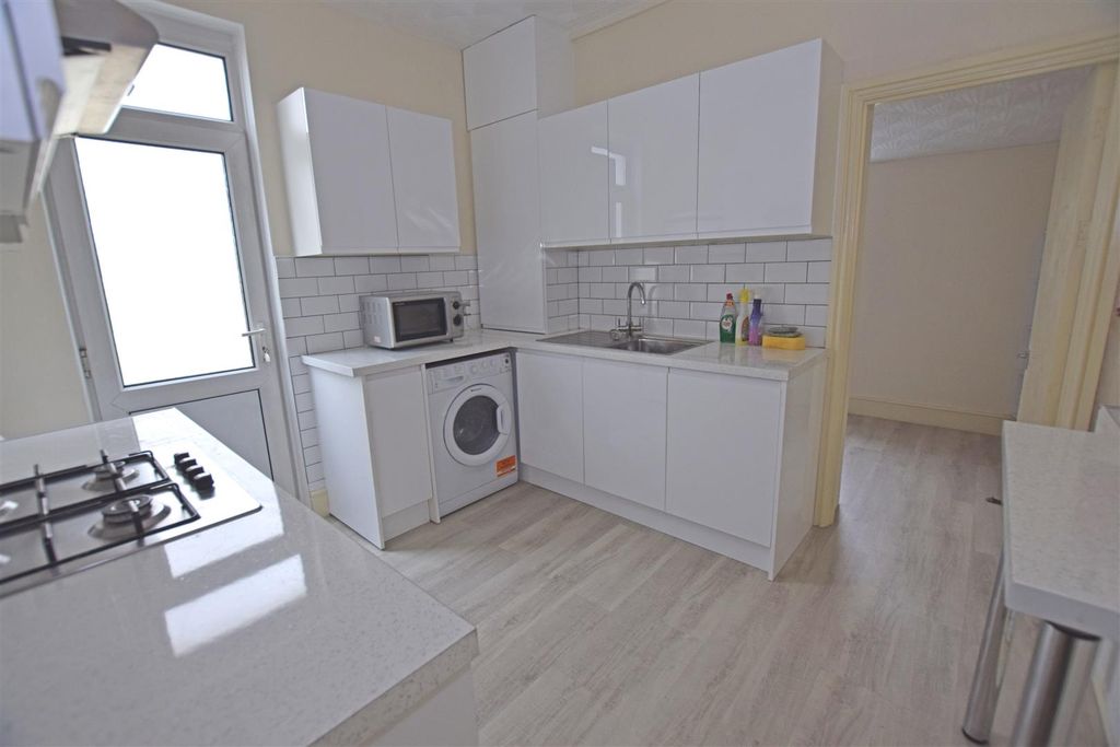 Additional image 5 of 5 bed terraced house for saleWhitchurch Road, Cardiff CF14
